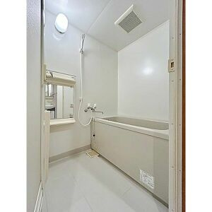 レージュ栄の浴室