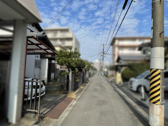 和歌山市和歌川町・中古戸建・54722の前面道路含む現地写真