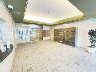 【エントランス】 | ラフィネ淀川