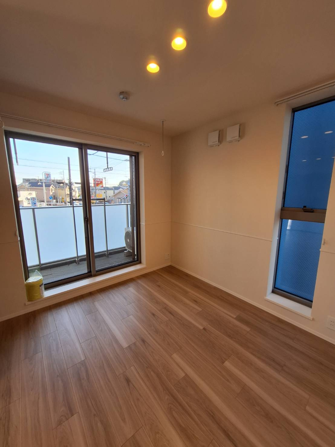 王禅寺西７丁目メゾンの居間・リビング