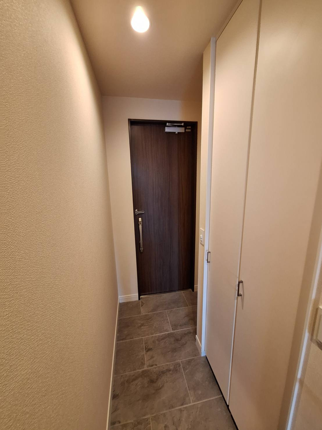 ラ　カーザ　ドルチェの玄関