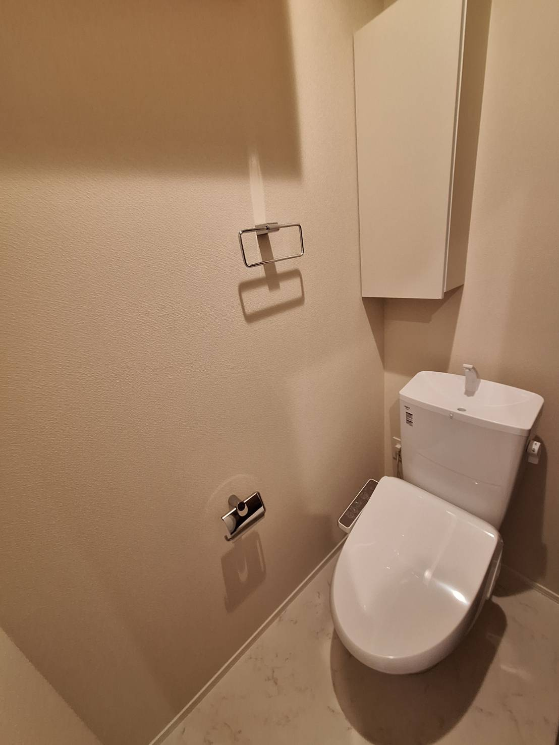 王禅寺西７丁目メゾンの洗面所