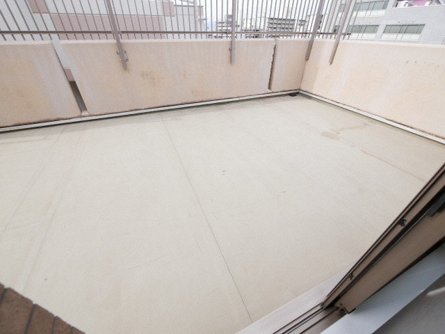 NLC新大阪のバルコニー