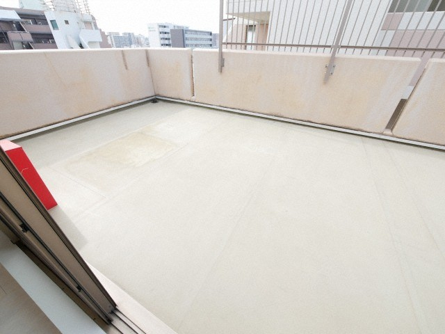 NLC新大阪のバルコニー