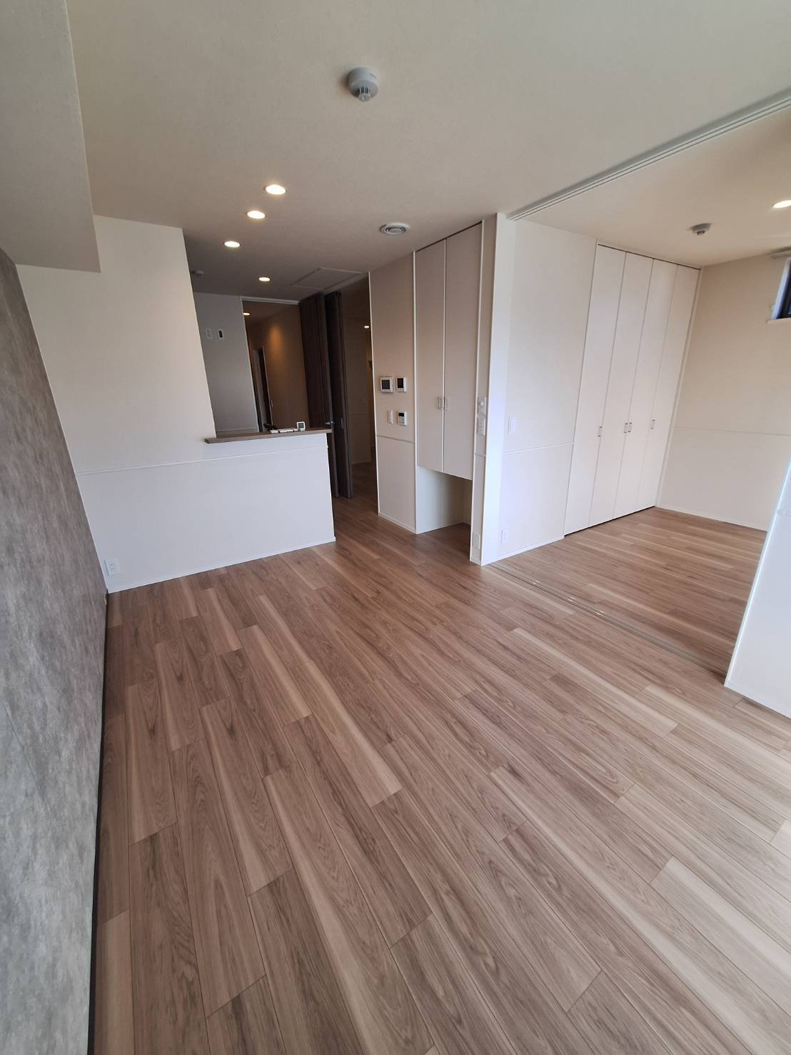 王禅寺西７丁目メゾンの居間・リビング