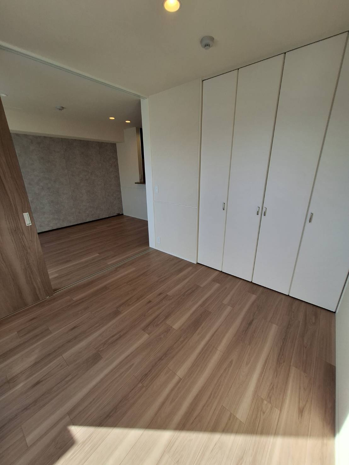 王禅寺西７丁目メゾンの居間・リビング