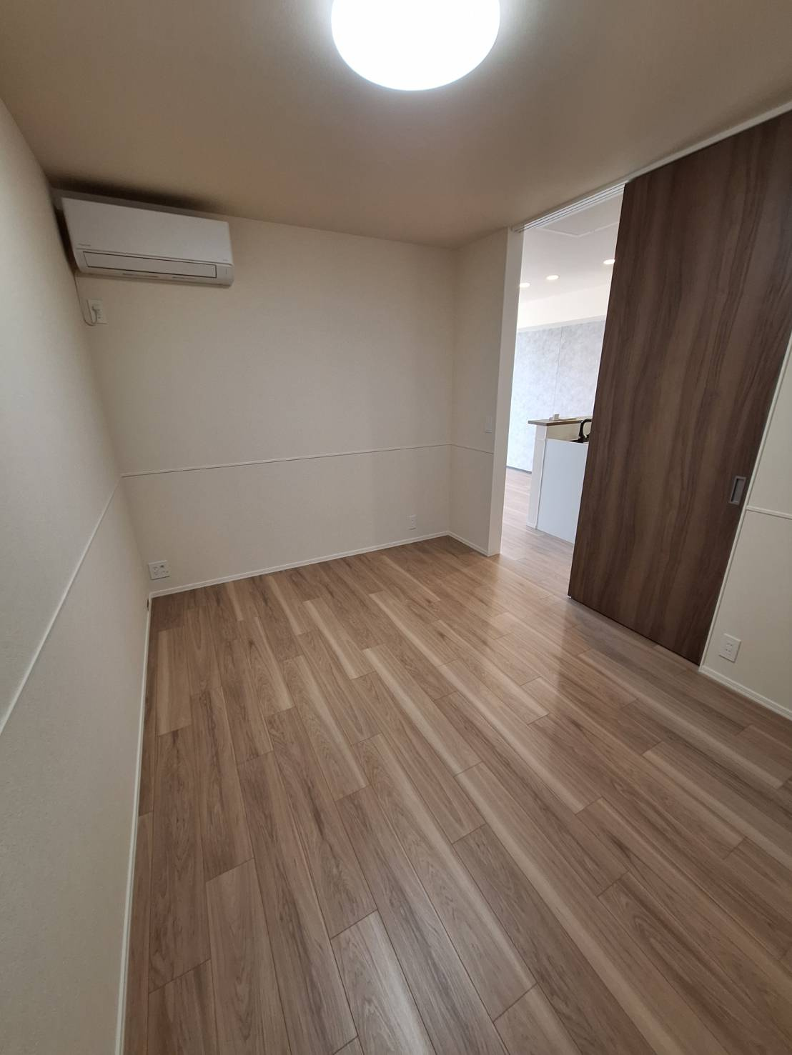 王禅寺西７丁目メゾンの居間・リビング