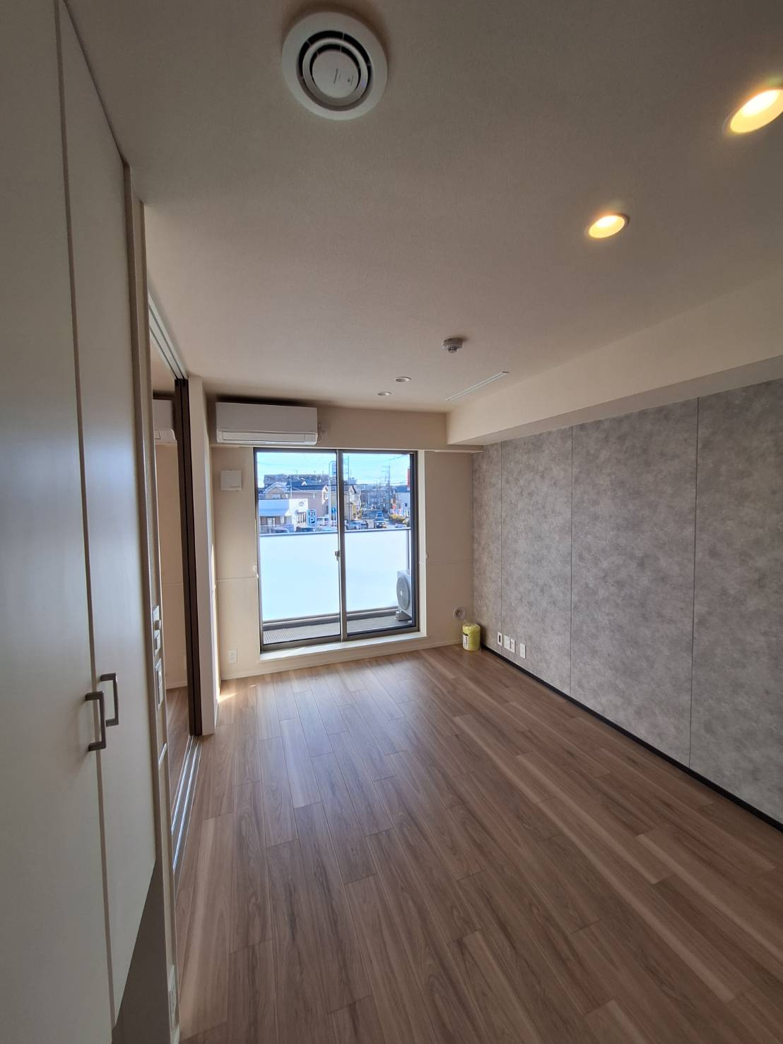 王禅寺西７丁目メゾンの居間・リビング