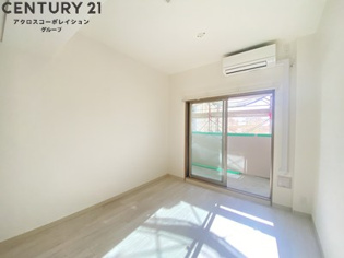 フォーリアライズ尼崎エランの居間