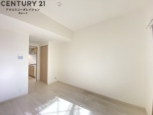 フォーリアライズ尼崎エランの居間