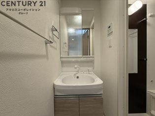 独立洗面化粧台付きでおすすめです！