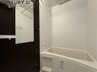 フォーリアライズ尼崎エランの浴室