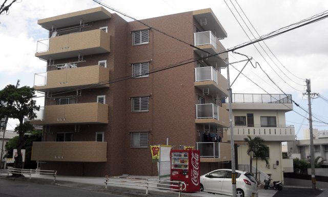 ローズテラス識名