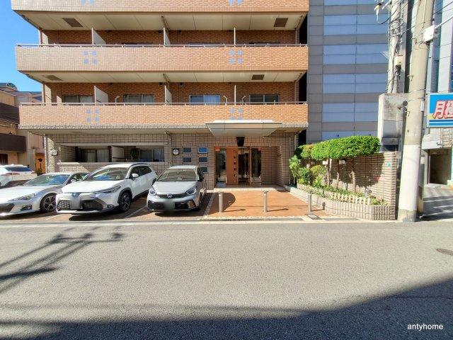 サンパティーク　仲介手数料無料のエントランス