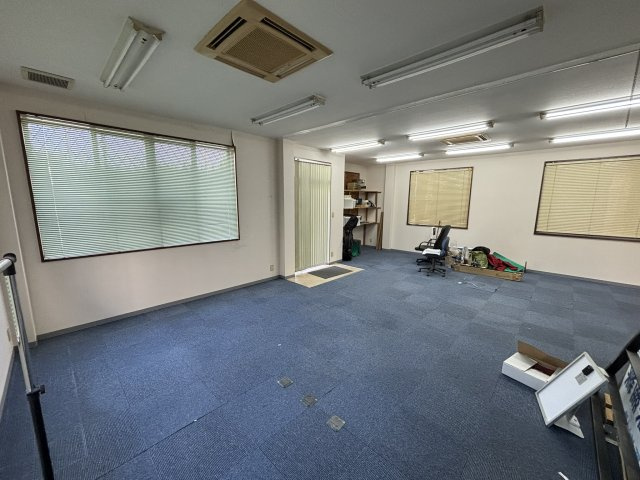 久留米市国分町の事務所の内装