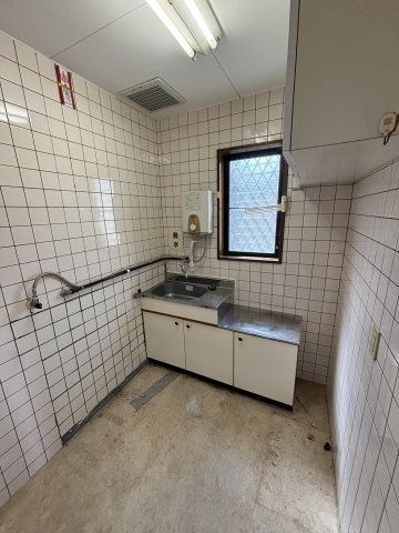 久留米市国分町の事務所のキッチン