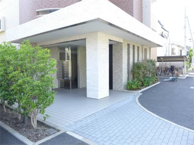 グランディール タチバネのエントランス