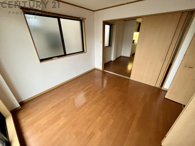 床色が明るい色合いで、とてもきれいです。