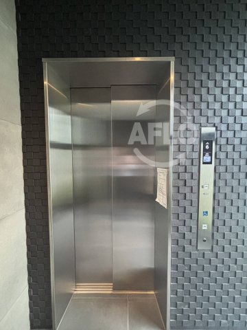 レジュールアッシュアーバンリッシュのエントランス