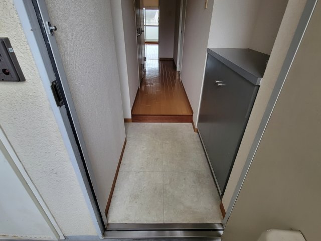 ベルトピア西明石Ⅲの玄関