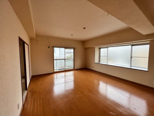 ベルトピア西明石Ⅲの居間・リビング