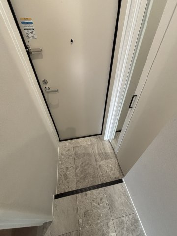 Glanz　Court　John　立花町の玄関