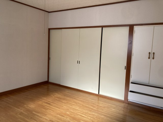 網走市錦町１６２番中古住宅の洋室|2階