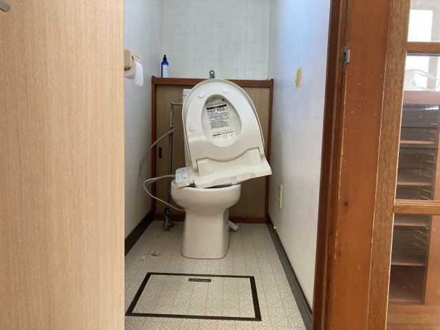 網走市錦町１６２番中古住宅のトイレ