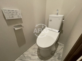 【トイレ】 | ローレルタワー御堂筋本町 | ローレルタワー御堂筋本町　温水洗浄便座