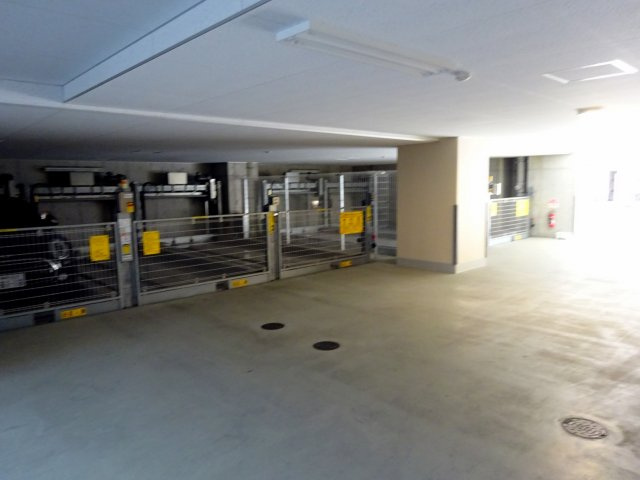 Verde西宮の駐車場