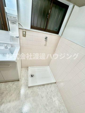 瓢箪山町一戸建の設備|室内洗濯パン
