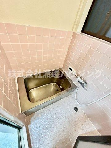 瓢箪山町一戸建の浴室