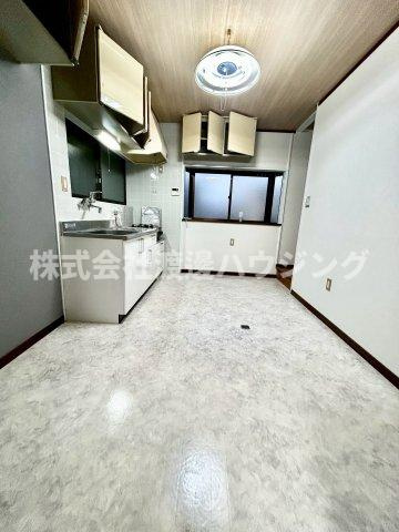 瓢箪山町一戸建の居間・リビング
