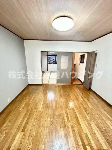 瓢箪山町一戸建の寝室
