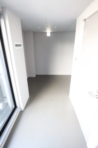 大阪市都島区片町２丁目の賃貸マンションのエントランス