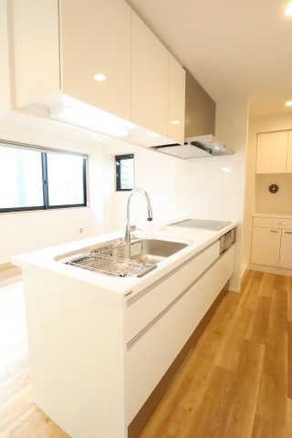 大阪市都島区片町２丁目の賃貸マンションのキッチン