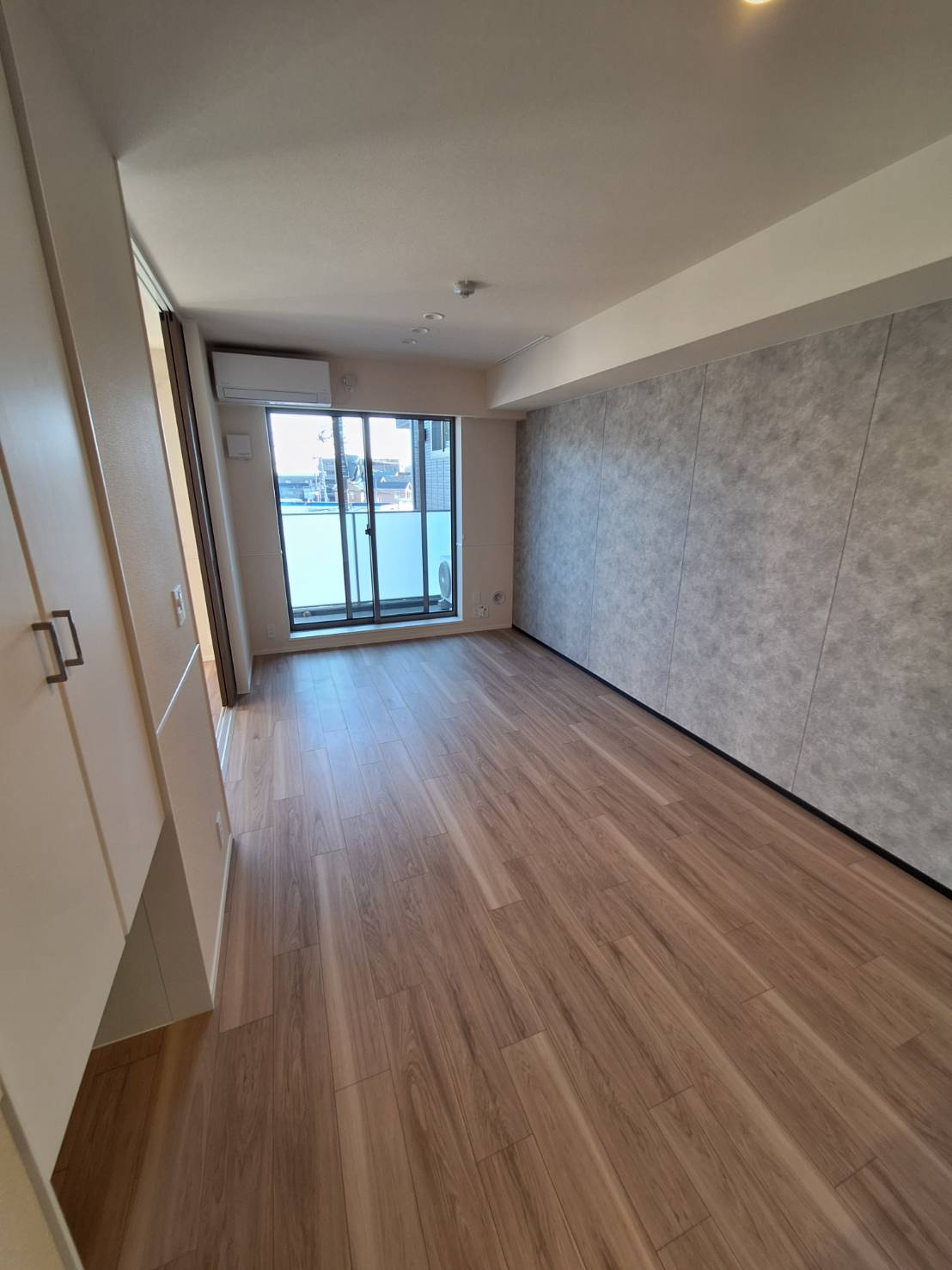 王禅寺西７丁目メゾンの居間・リビング