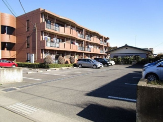 【駐車場】 | ラ・コモード | カースペースがあります