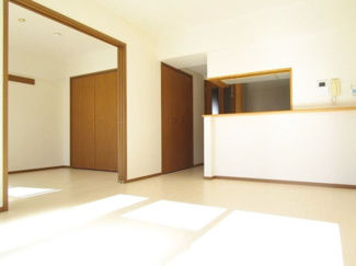 【居間・リビング】 | ラ・コモード | ゆったりとしたリビングです