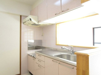 【キッチン】 | ラ・コモード | お料理しやすいキッチンです