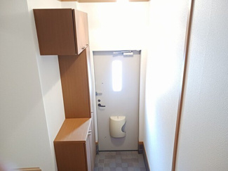 【玄関】 | ハピネスＢ | ゆったりとした玄関です