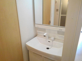 【洗面所】 | プレステージ | 忙しい朝には欠かせない洗面所です