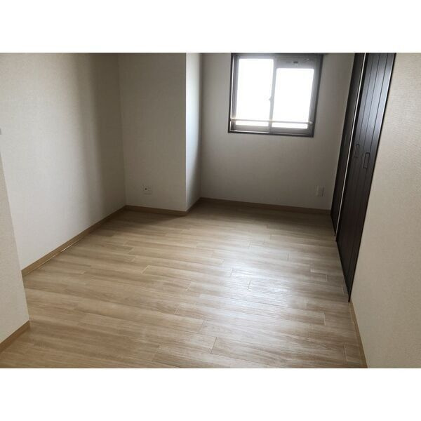 グランデフィオーレの洋室|※別号室参考写真