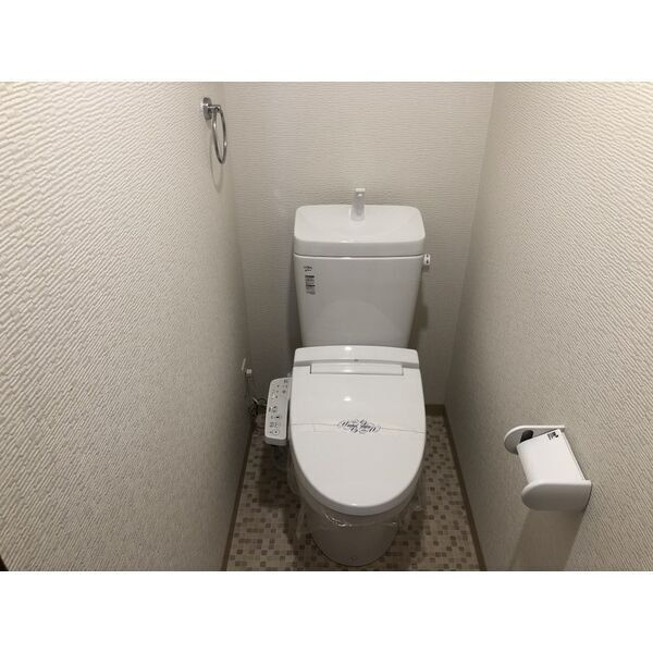 グランデフィオーレのトイレ|※別号室参考写真