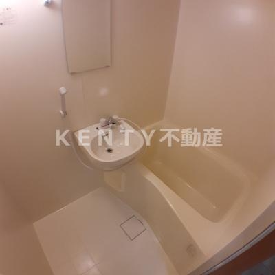 【洗面所】 | ロイヤルアメニティー南馬込 | 脱衣スペースもあります