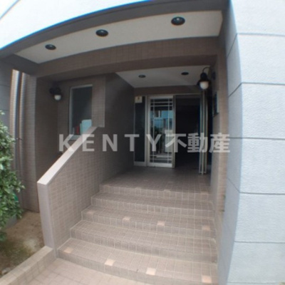 【エントランス】 | ロイヤルアメニティー南馬込 | ゆとりのあるエントランスです