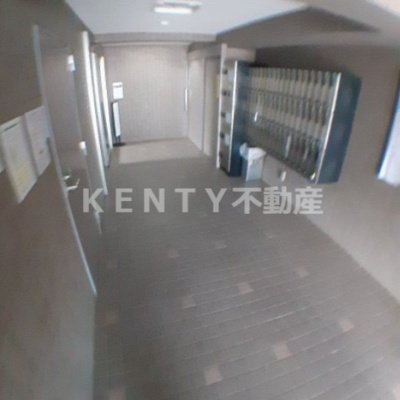 【ロビー】 | ロイヤルアメニティー南馬込 | 清潔なロビーです