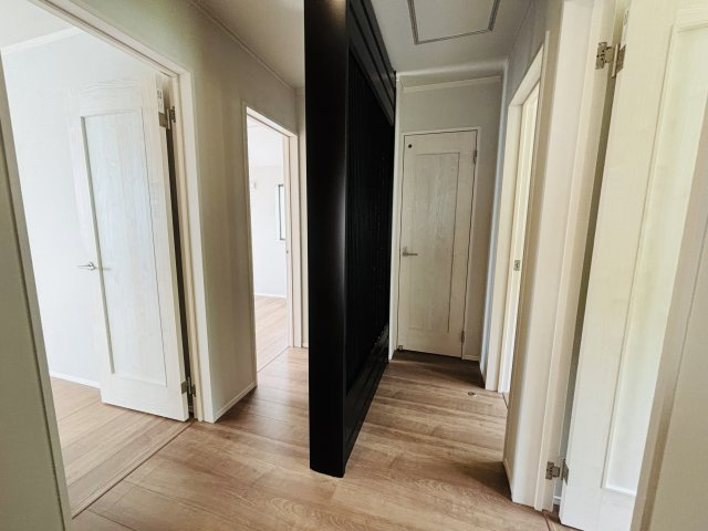 ハートフルタウン南風原町津嘉山Ⅱ-A号棟　＼☆ご成約時キャッシュバック☆／の玄関|収納もある玄関です