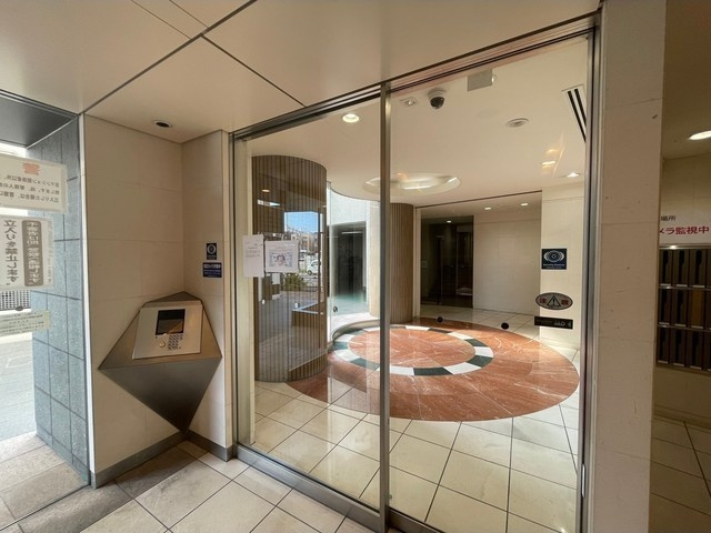 リテラス学芸大学のエントランス