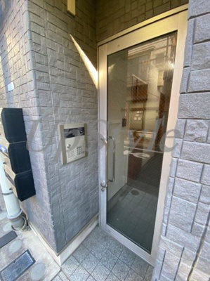 【エントランス】 | メープルシャンテ